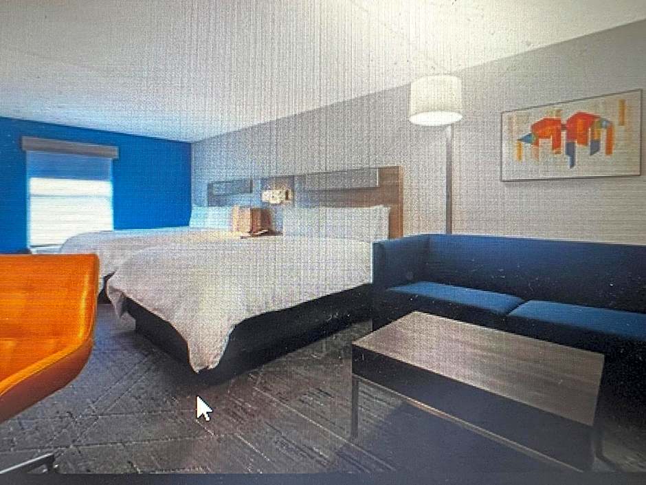 Holiday Inn Express & Suites Central Omaha By IHG