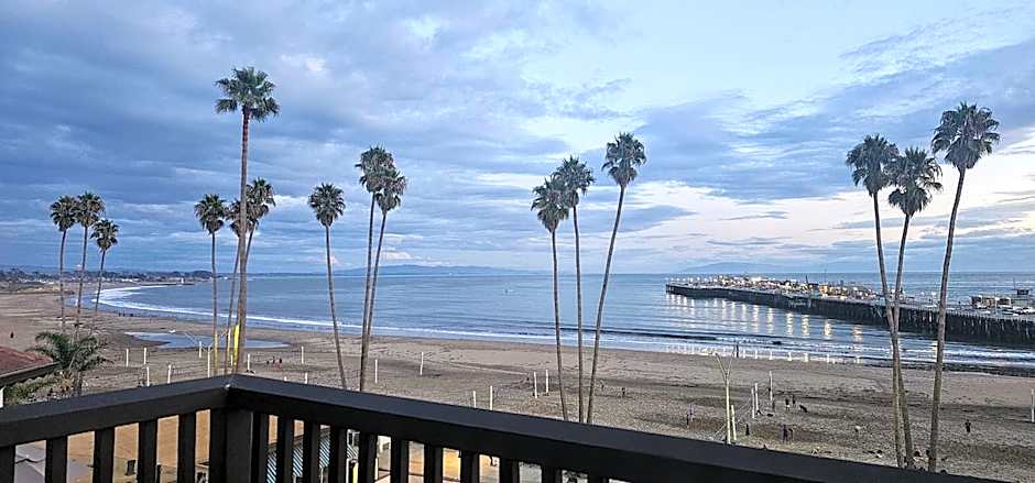 Casablanca Inn on The Beach
