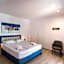 Ilianthos Apartments & Rooms