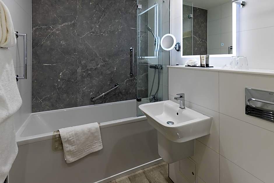 Langstone Cliff Hotel