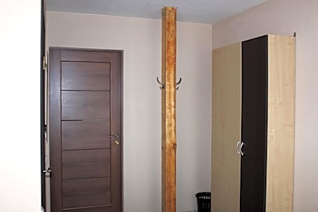 Quadruple Room with Private Bathroom