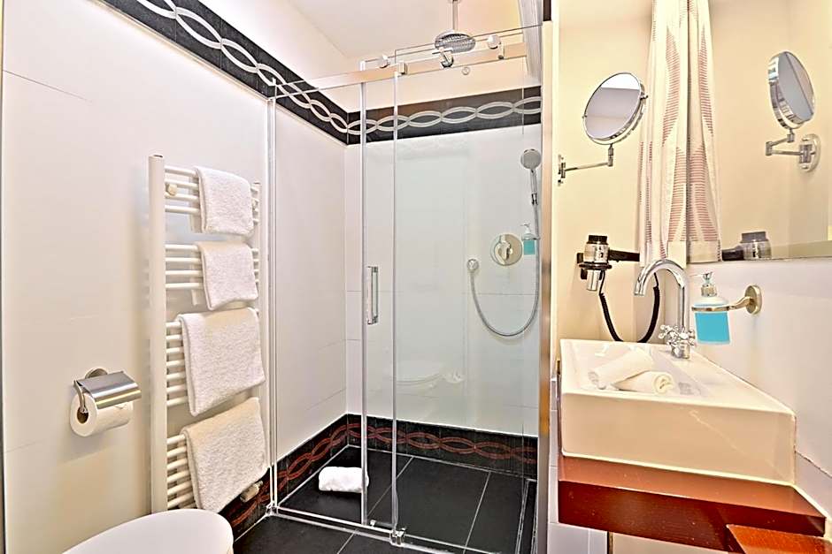 Hotel Weinberg-Schlößchen