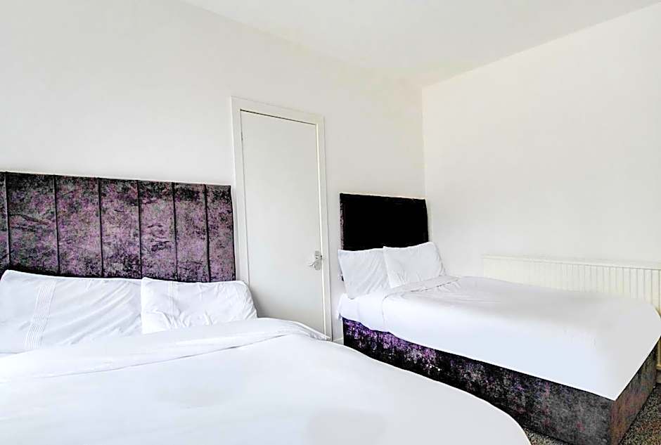 OYO The Longlands Hotel