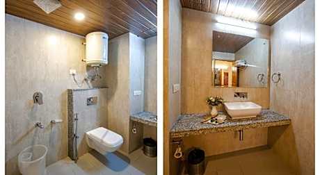 Sarthak Regency (Centrally Heated & Air cooled)