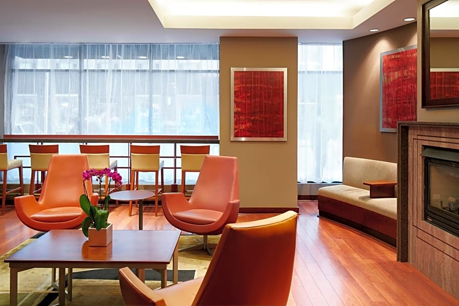 Central Loop Hotel