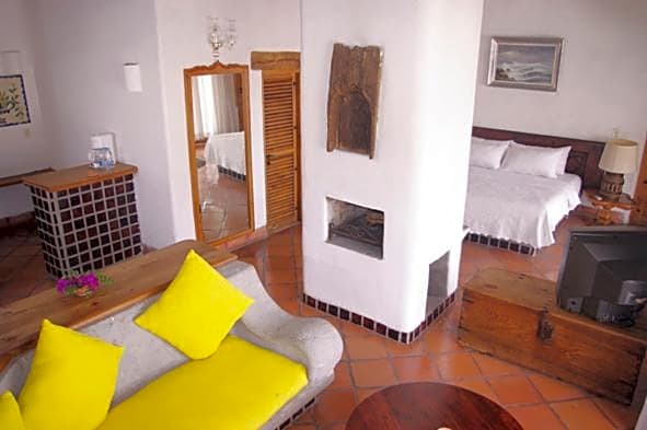 Posada de la Mision, Hotel Museo y Jardin