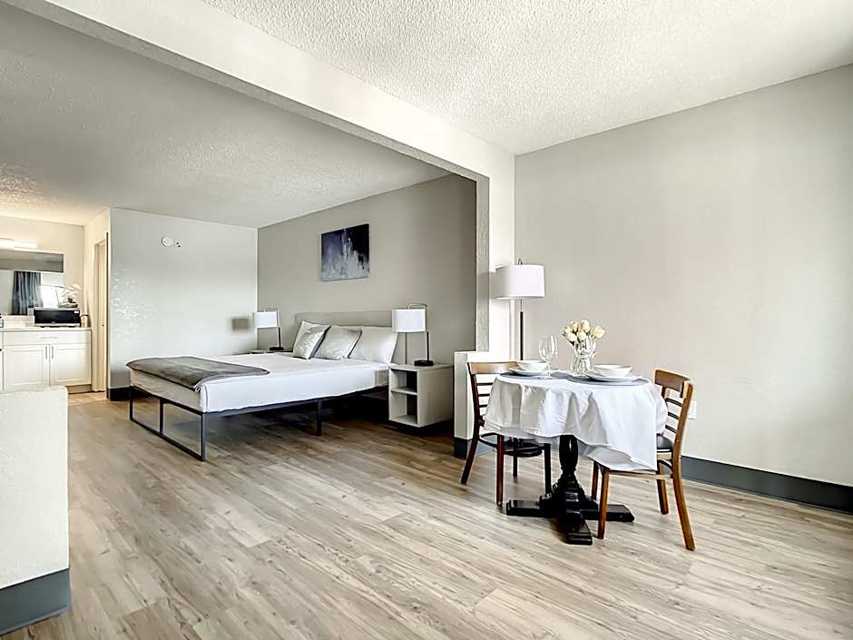 Stayable Suites Kissimmee West