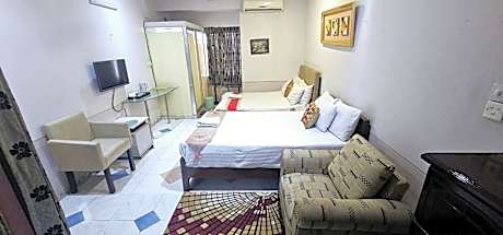 Superior Queen Room with Sofa
