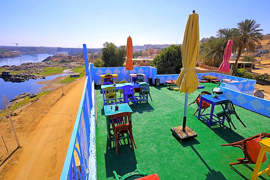Nubian Popeye - Roof top - Nile View