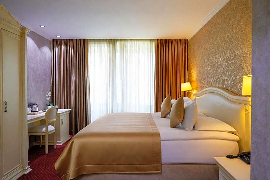 Grand Hotel & Spa Tirana