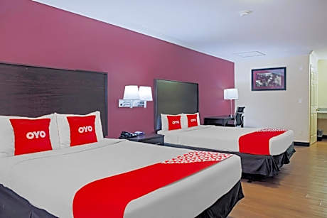 Queen Room with Two Queen Beds - Disability Access