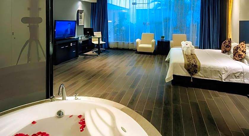 Guangdong Nanmei Osotto Hotel