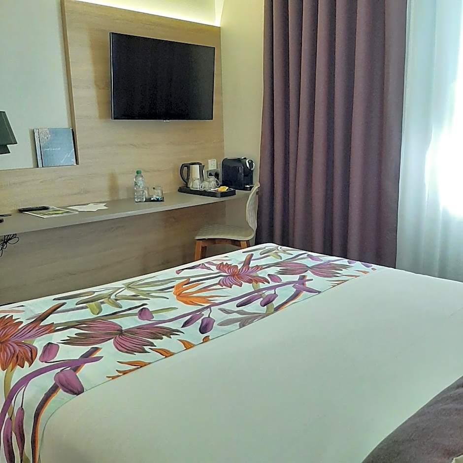 Logis Hotel Relais Saint Jacques - Châteauroux