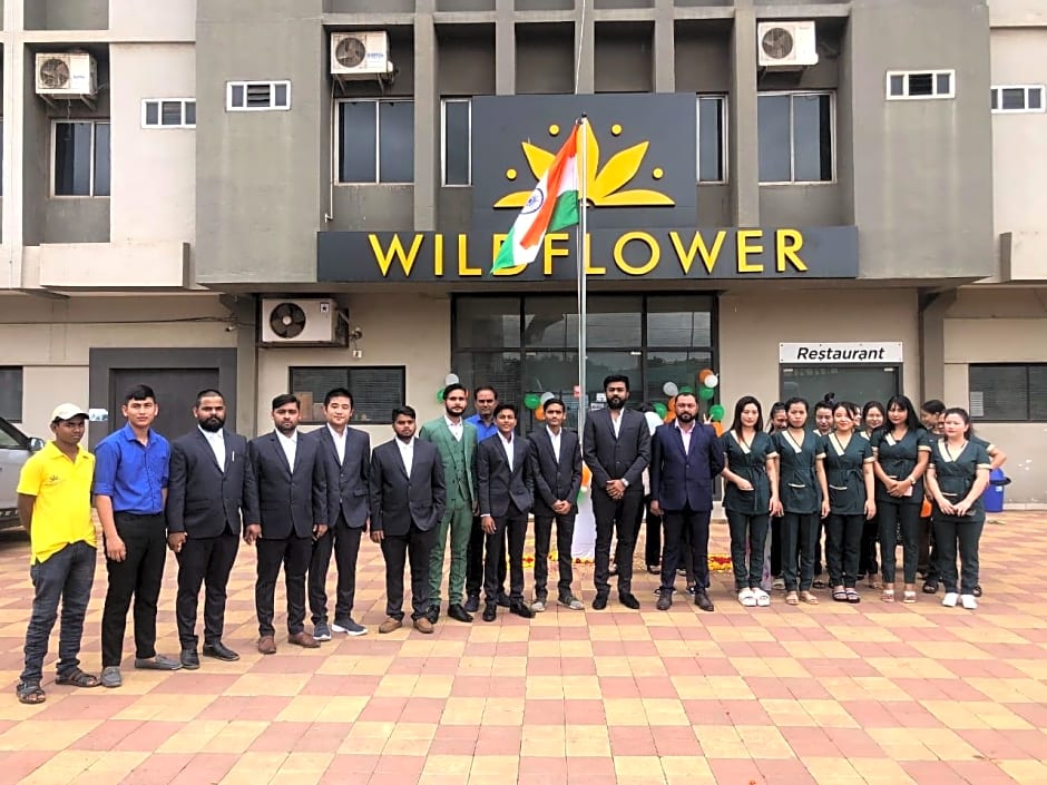 HOTEL WILD FLOWER