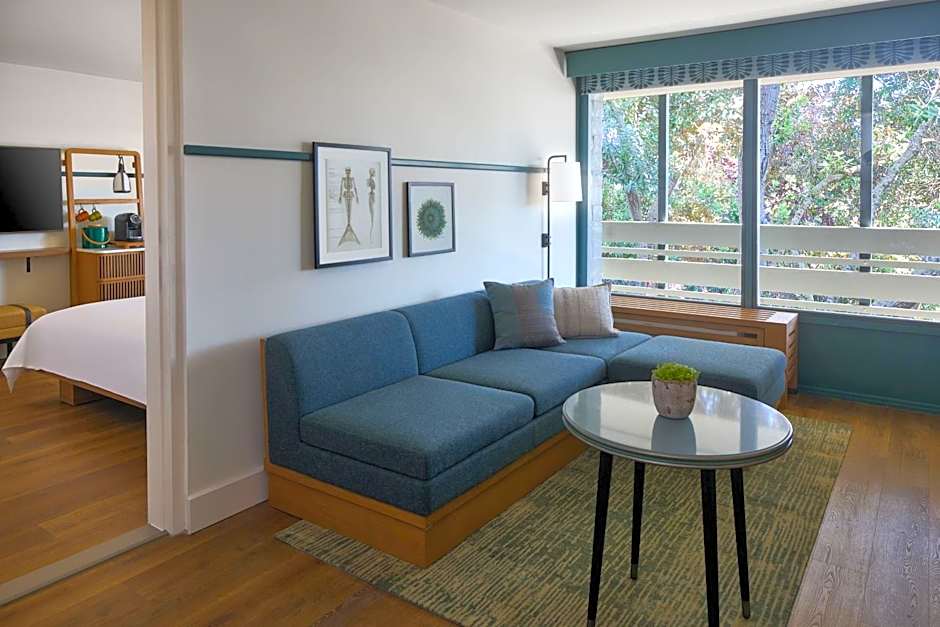 Monterey Beach Hotel, a Tribute Portfolio Hotel