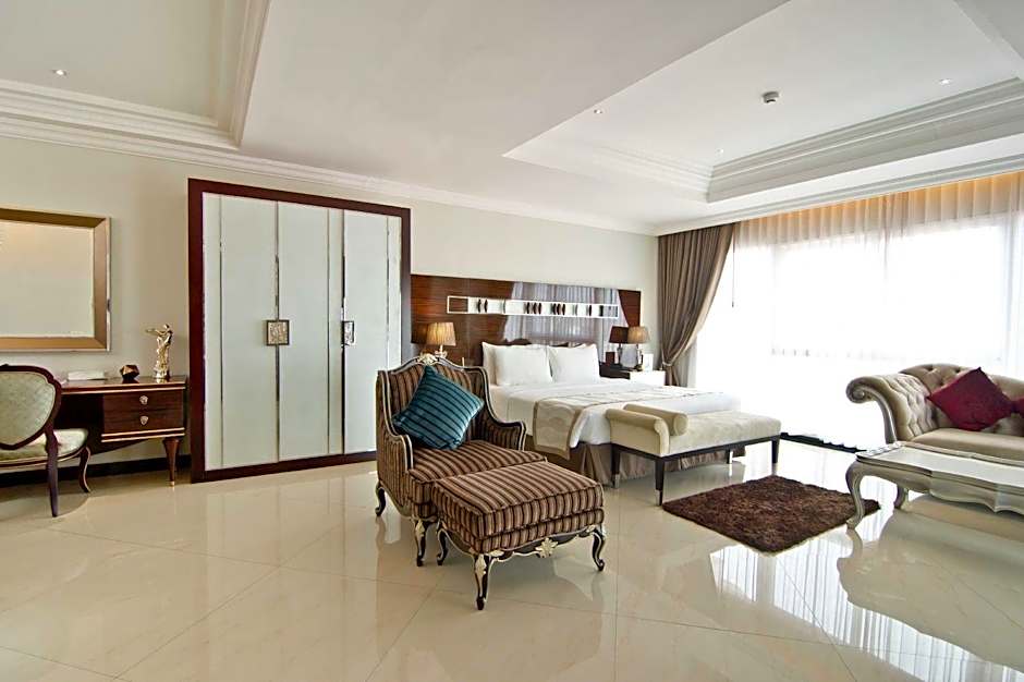 Lk Royal Wing Hotel