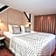 Ascot Hotel