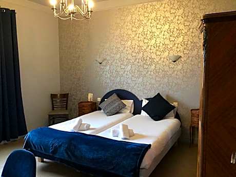 Twin Room with Lake View