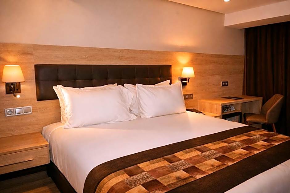 Anezi Tower Hotel