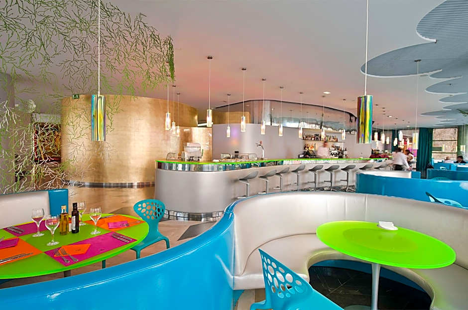 Hotel Reina Petronila