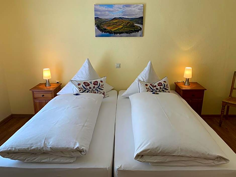 Moselland Hotel im Enderttal Zum Onkel Willi