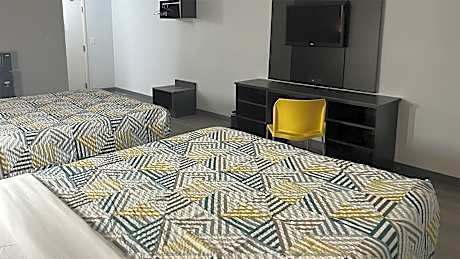 Queen Room with Two Queen Beds - Non-Smoking