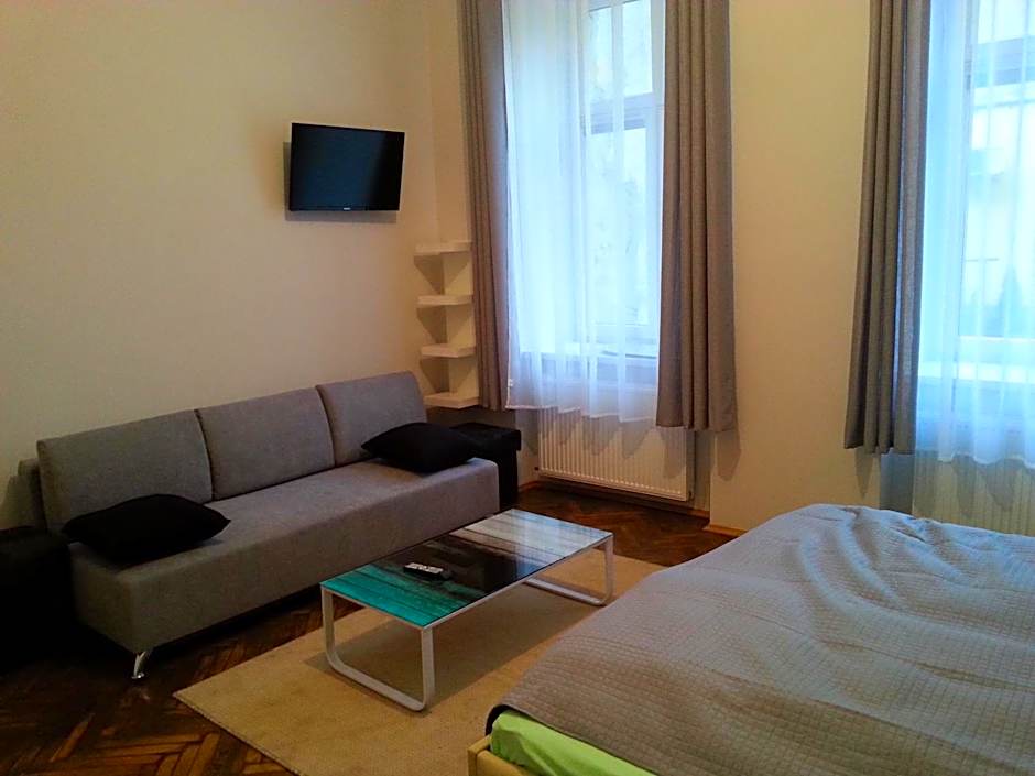 Dream Hostel & Apartments