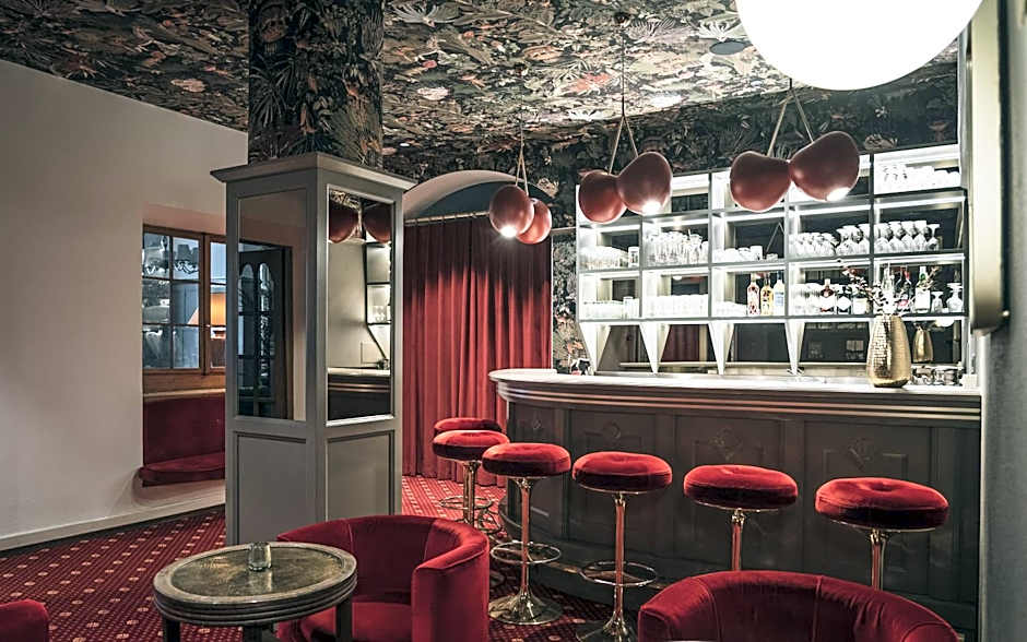 Hotel National by Mountain Hotels