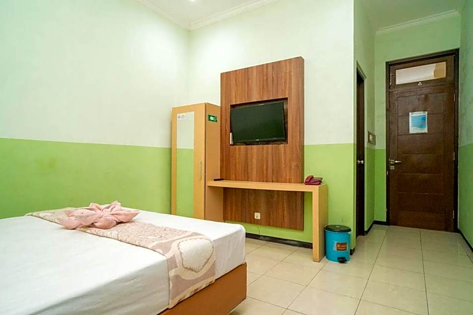 Urbanview Hotel de Kopen Malang by RedDoorz