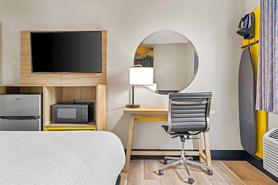 Days Inn by Wyndham Billings