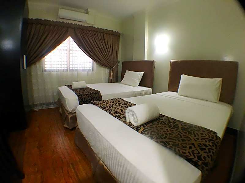 West Loch Park Hotel Vigan
