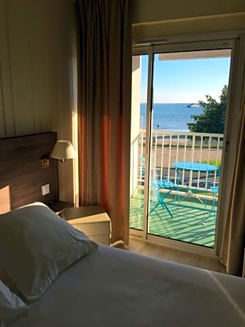 Small Double Room with Balcony and Side Sea View