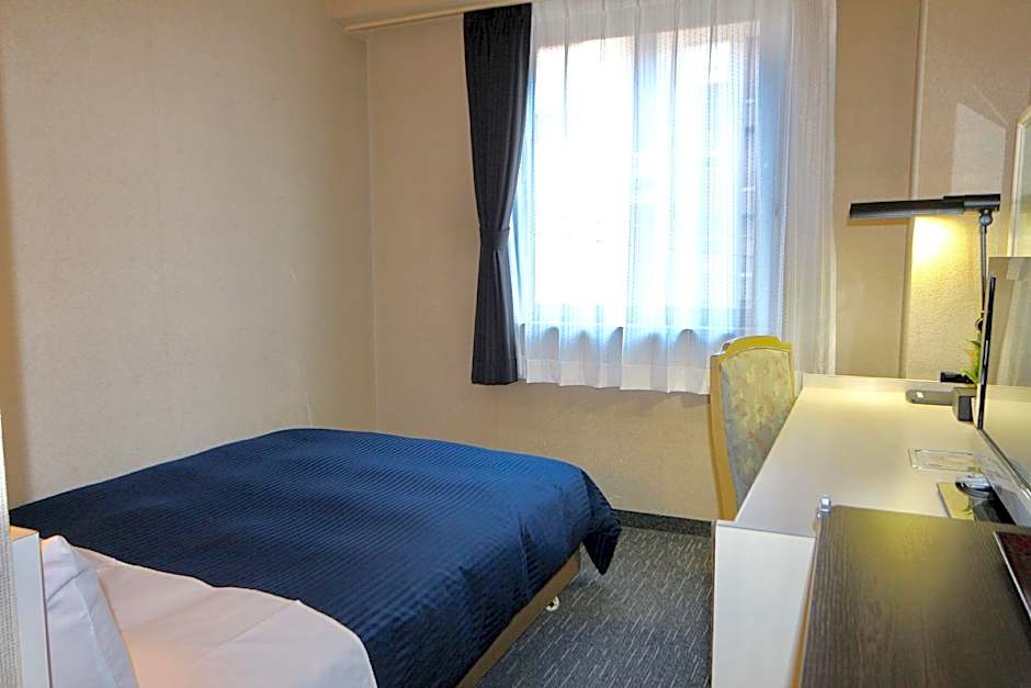 Hotel Livemax Chofuekimae