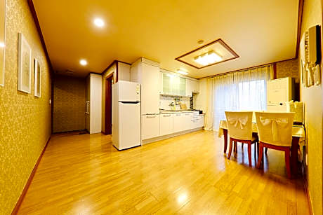 Superior Family Room for 5 People - Non-Smoking
