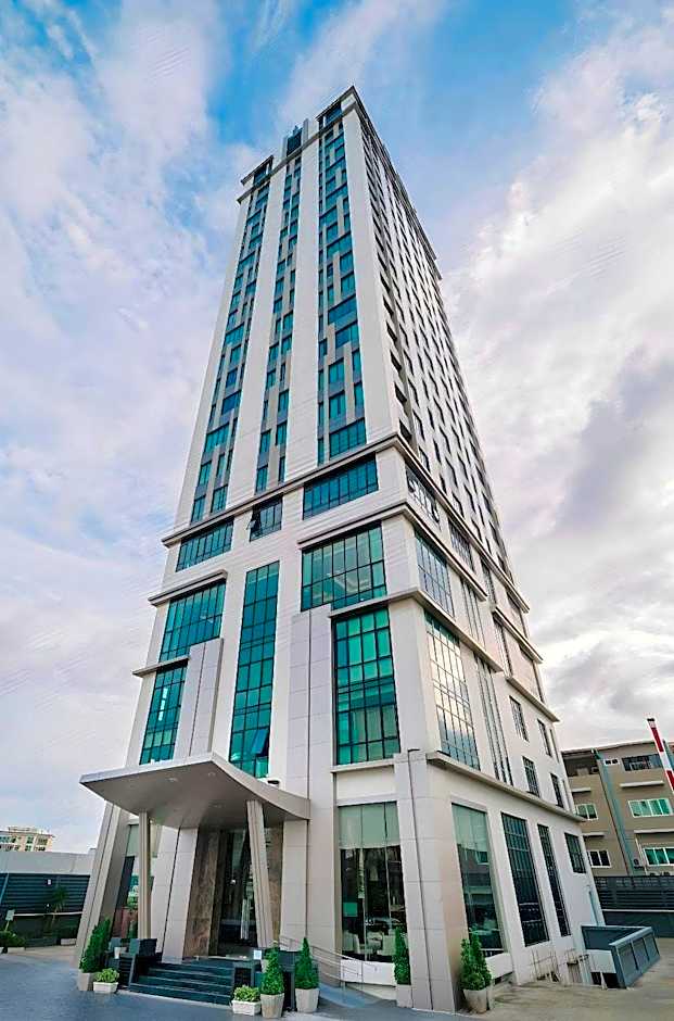 Lumen Bangkok Srinakarin