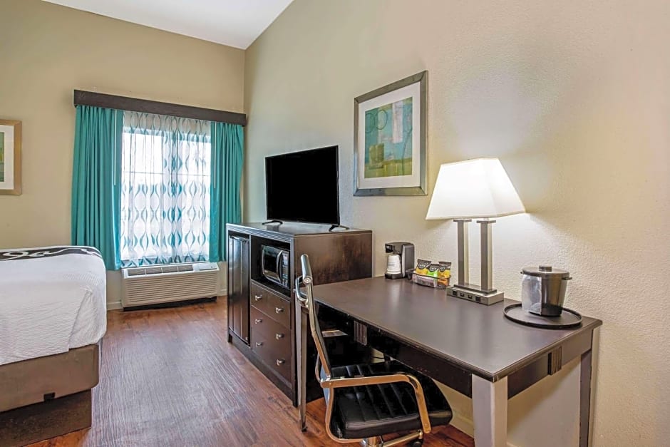 La Quinta Inn & Suites by Wyndham Panama City Beach