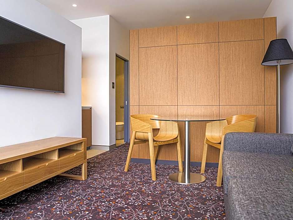 Mercure Sydney Liverpool Hotel