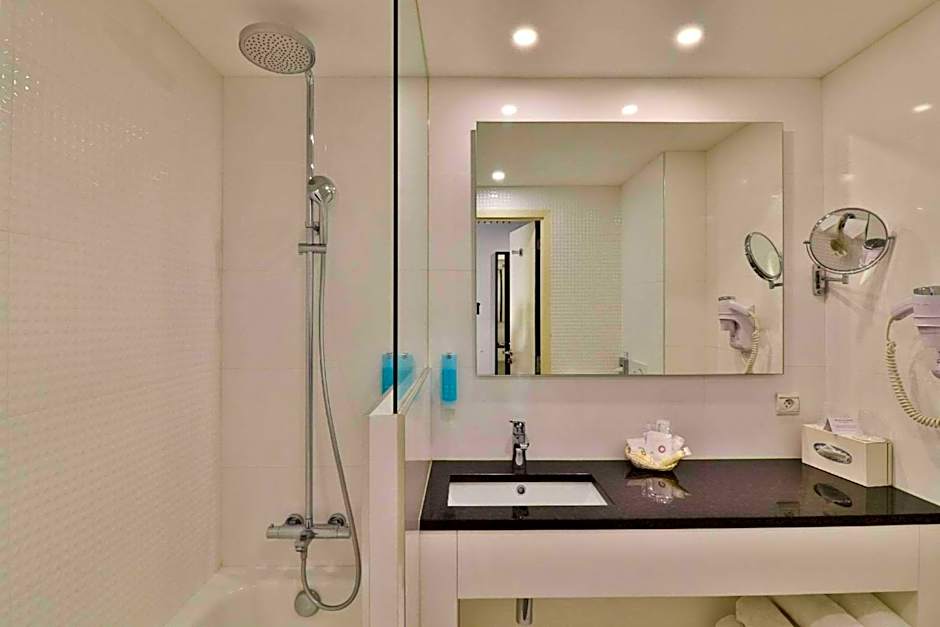 Best Western Plus Cannes Riviera & SPA