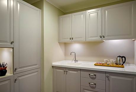 King Suite with Sea View