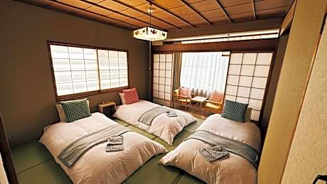 Quadruple Room with Balcony