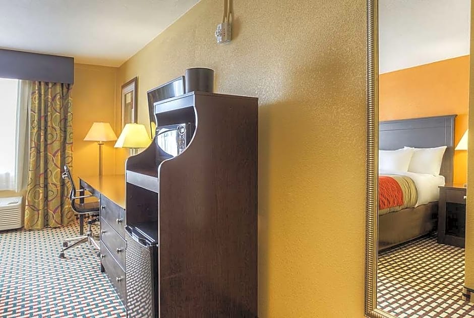 Photo 1 of 1 of 1 King Bed