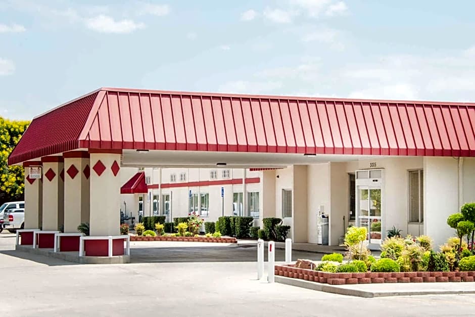 Ramada by Wyndham Enid