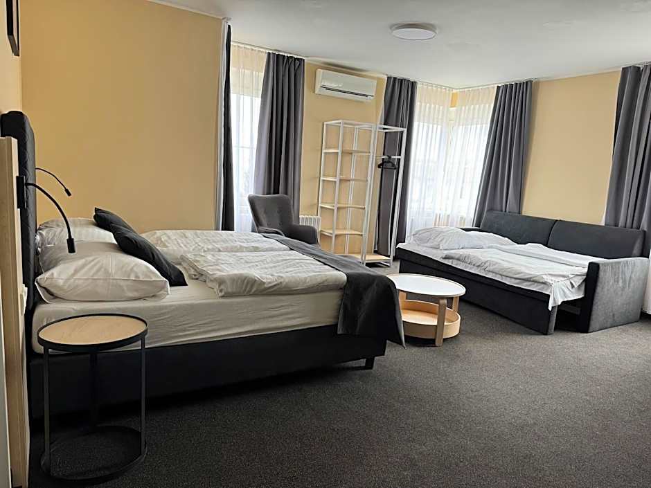 Hotel Tulipan Pruhonice