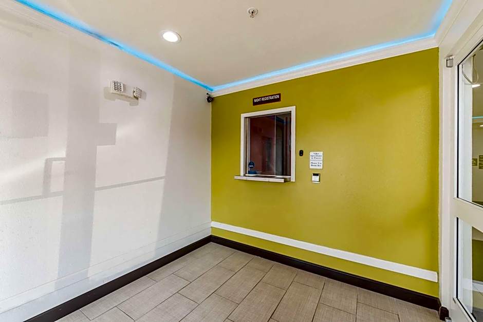 Motel 6-Gastonia Charlotte I-85