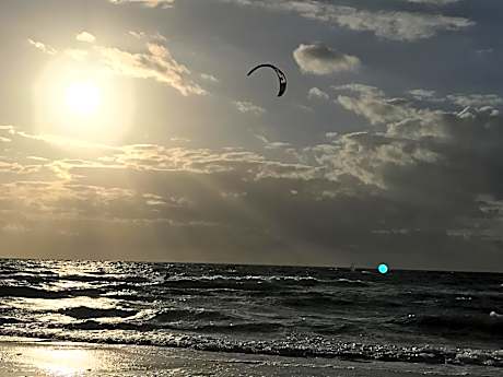 Cozy one bedroom apartment near the sea