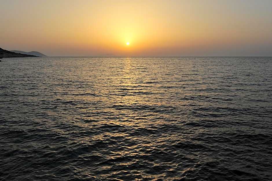 Heleni Beach Hotel