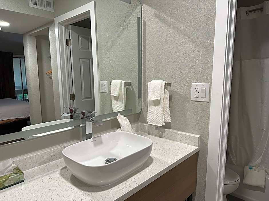 MainStay Suites Springfield South - Battlefield Rd