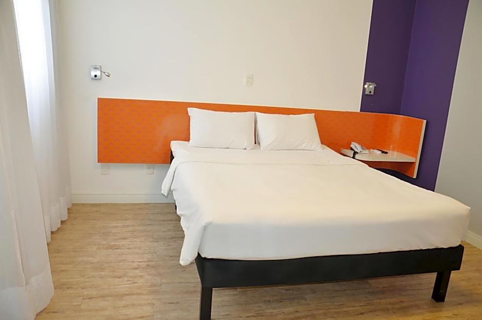 Ibis Styles Balneário Camboriú - 1 Quadra do Mar