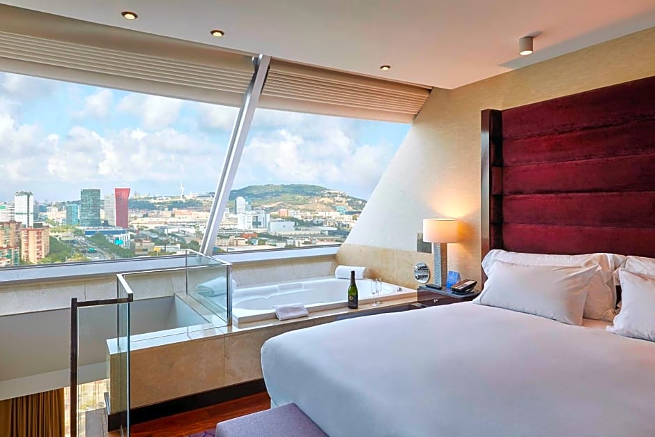 Hyatt Regency Barcelona Tower