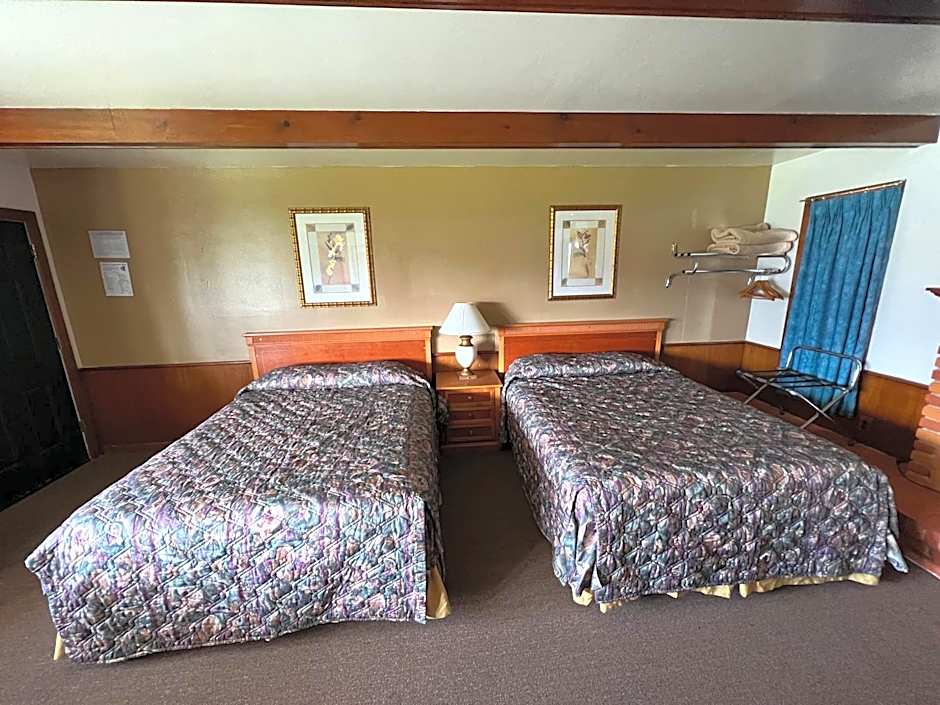 Spinning Wheel Motel